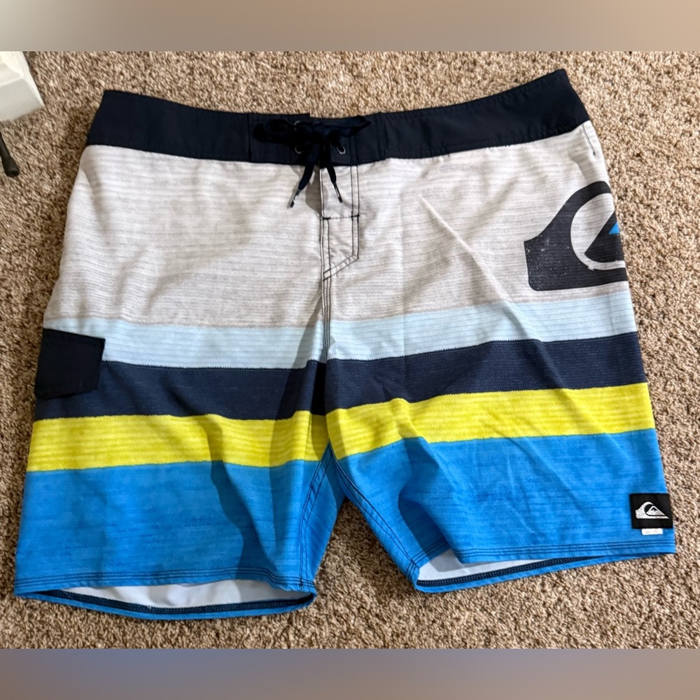 O'Neill Men's Striped Blue, Yellow & Black Board Shorts